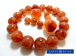 ヘマタイトインクォーツ(赤鉄鉱入り水晶)